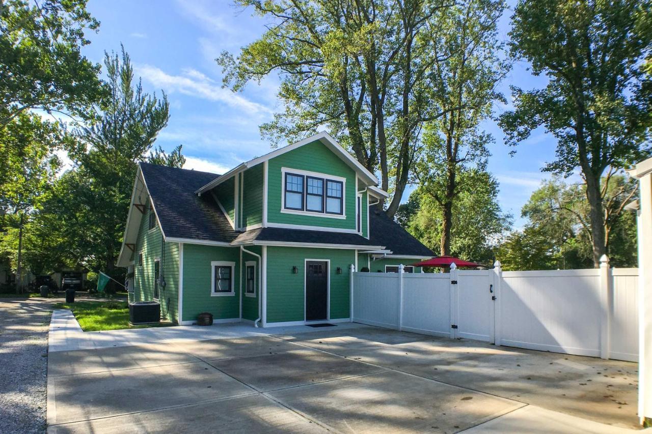 Renovated Craftsman House With Patio And Fire Pit! Villa Vevay Exterior photo